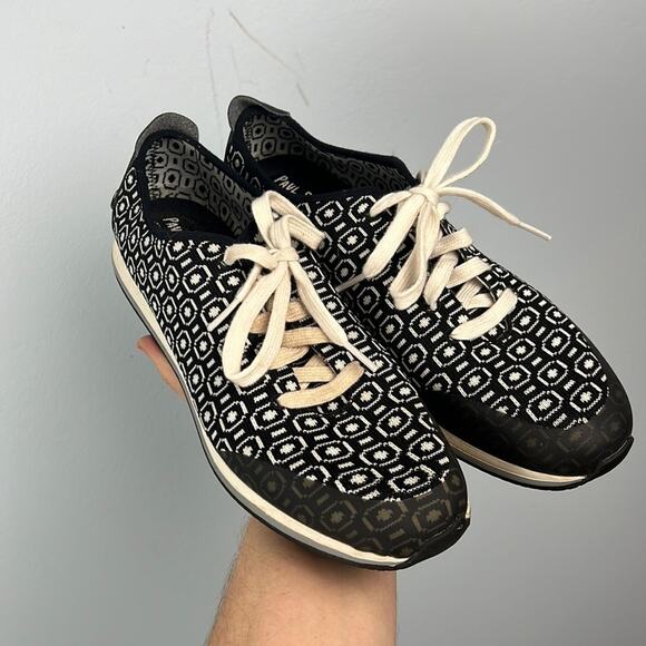 Paul Sperry black & white lace up sneaker size 8.5 - Picture 1 of 6